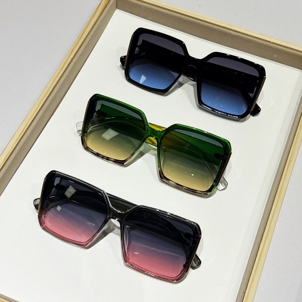 European and American retro box high-end trendy women s sunglasses fashionable retro outdoor men s sunscreen sunglasses For Sale - Image 4
